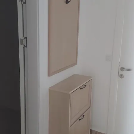 Sea Wolf луксозен с панорамна гледка към морето климатик с нова напълно оборудвана кухня отделна баня с тоалетна гледка към басейна на 30 м от плажа паркинг към хотела навсякъде близо Appartement