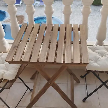 Appartement Sea Wolf луксозен с панорамна гледка към морето климатик с нова напълно оборудвана кухня отделна баня с тоалетна гледка към басейна на 30 м от плажа паркинг към хотела навсякъде близо *