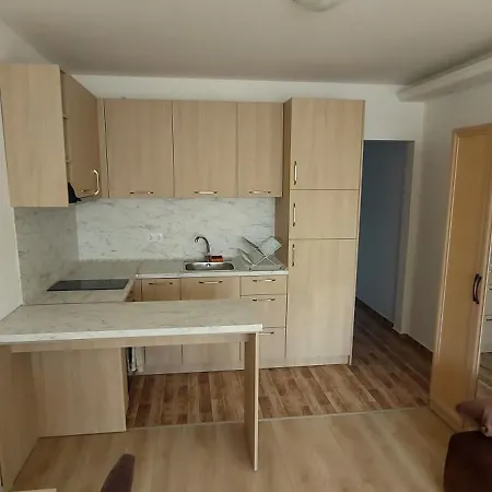 Sea Wolf луксозен с панорамна гледка към морето климатик с нова напълно оборудвана кухня отделна баня с тоалетна гледка към басейна на 30 м от плажа паркинг към хотела навсякъде близо *