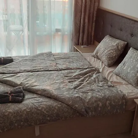 Sea Wolf луксозен с панорамна гледка към морето климатик с нова напълно оборудвана кухня отделна баня с тоалетна гледка към басейна на 30 м от плажа паркинг към хотела навсякъде близо