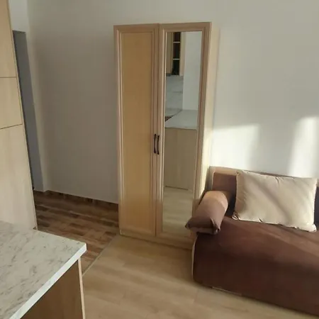 Sea Wolf луксозен с панорамна гледка към морето климатик с нова напълно оборудвана кухня отделна баня с тоалетна гледка към басейна на 30 м от плажа паркинг към хотела навсякъде близо 아파트