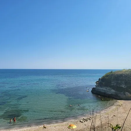 Sea Wolf луксозен с панорамна гледка към морето климатик с нова напълно оборудвана кухня отделна баня с тоалетна гледка към басейна на 30 м от плажа паркинг към хотела навсякъде близо *