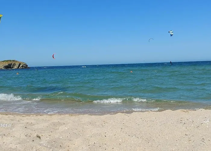 Sea Wolf луксозен с панорамна гледка към морето климатик с нова напълно оборудвана кухня отделна баня с тоалетна гледка към басейна на 30 м от плажа паркинг към хотела навсякъде близо Апартаменты